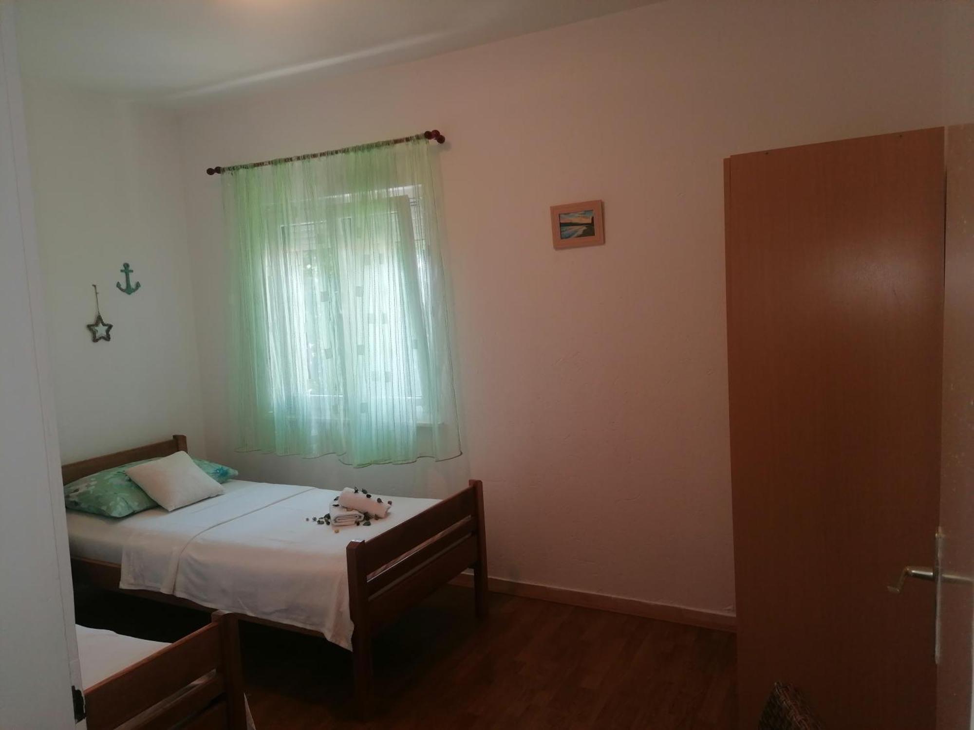 Apartman Volarevic Donji Karin Exterior photo